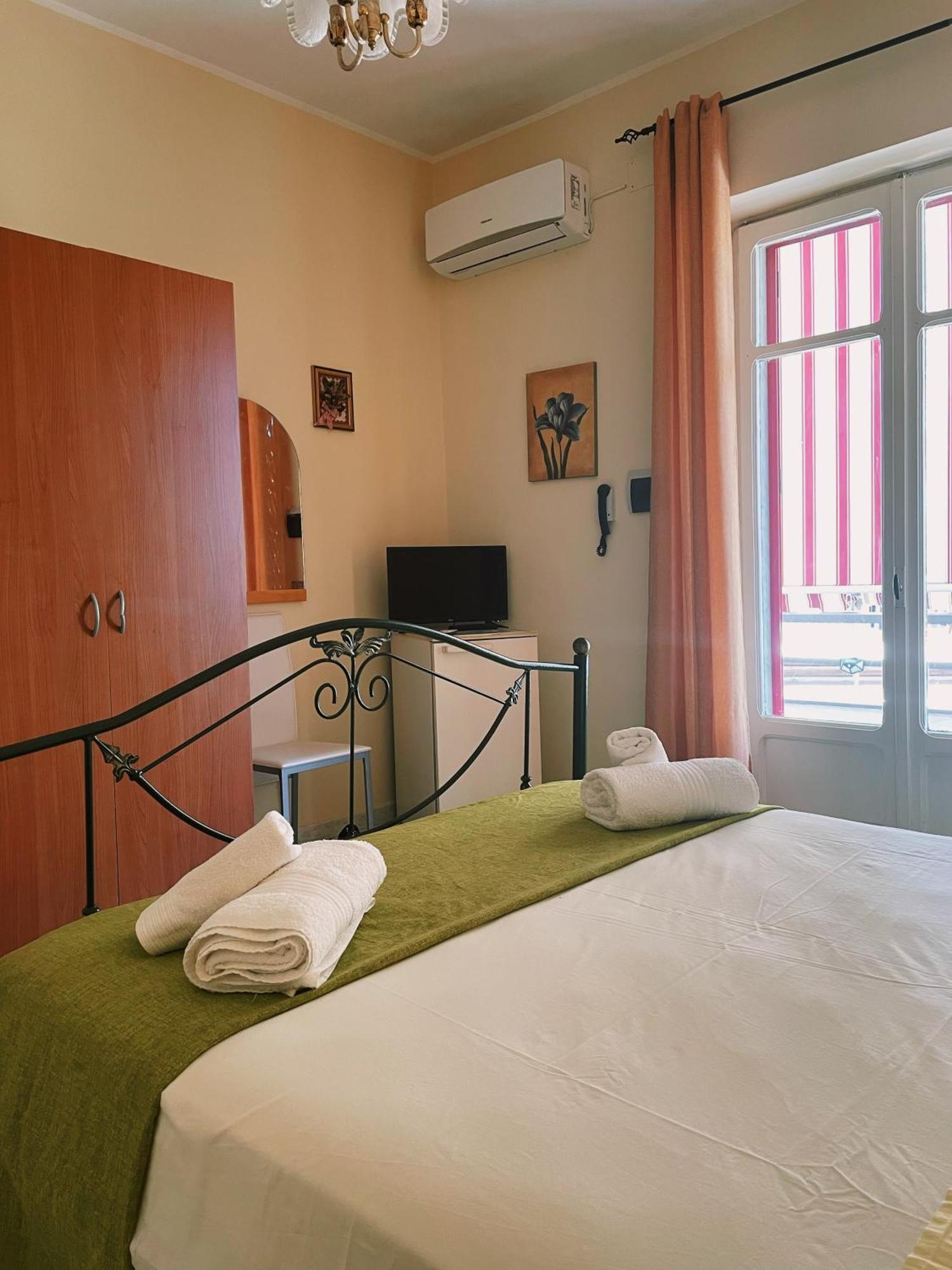 Bed and Breakfast Il Geraneo Agropoli Exterior foto
